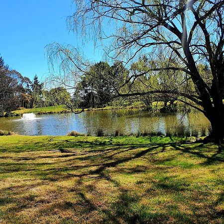 Briars Country Lodge Bowral Exterior photo