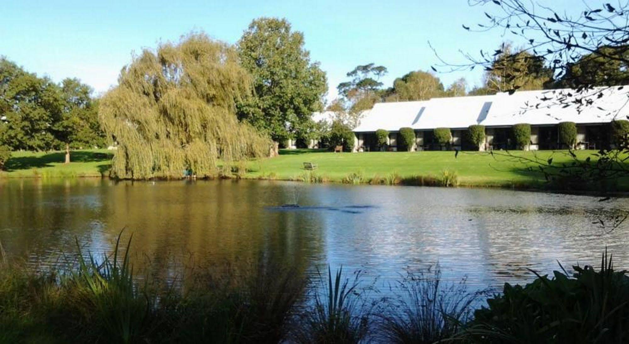 Briars Country Lodge Bowral Exterior photo